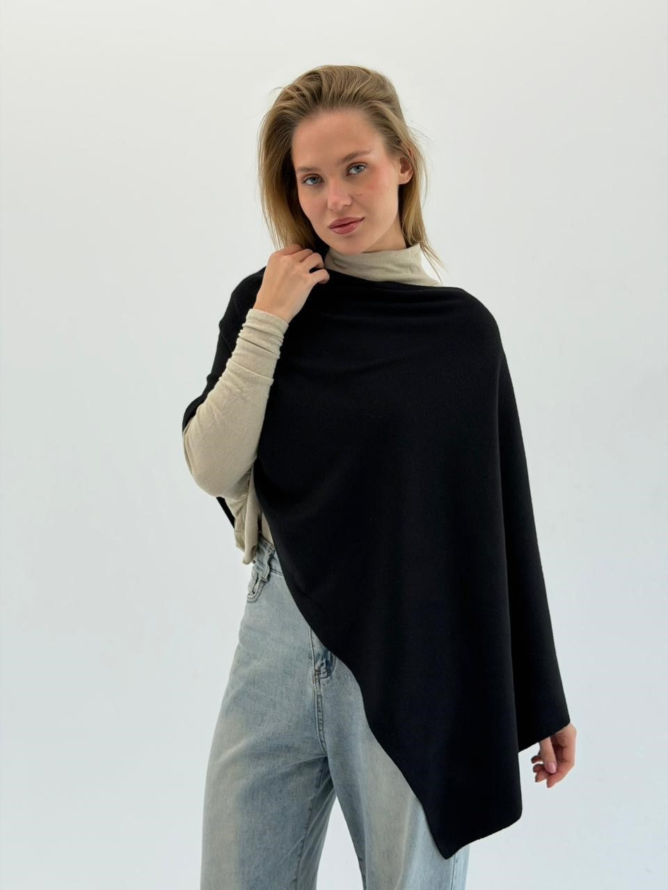Aurora Black in Wool