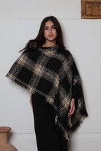 Monocheck Cape in Fine Wool
