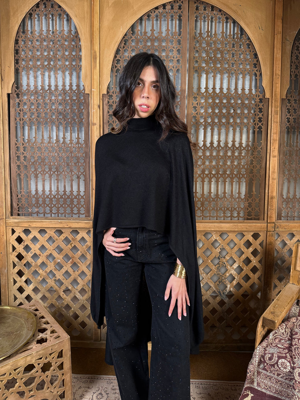 Flowy Layl Cape