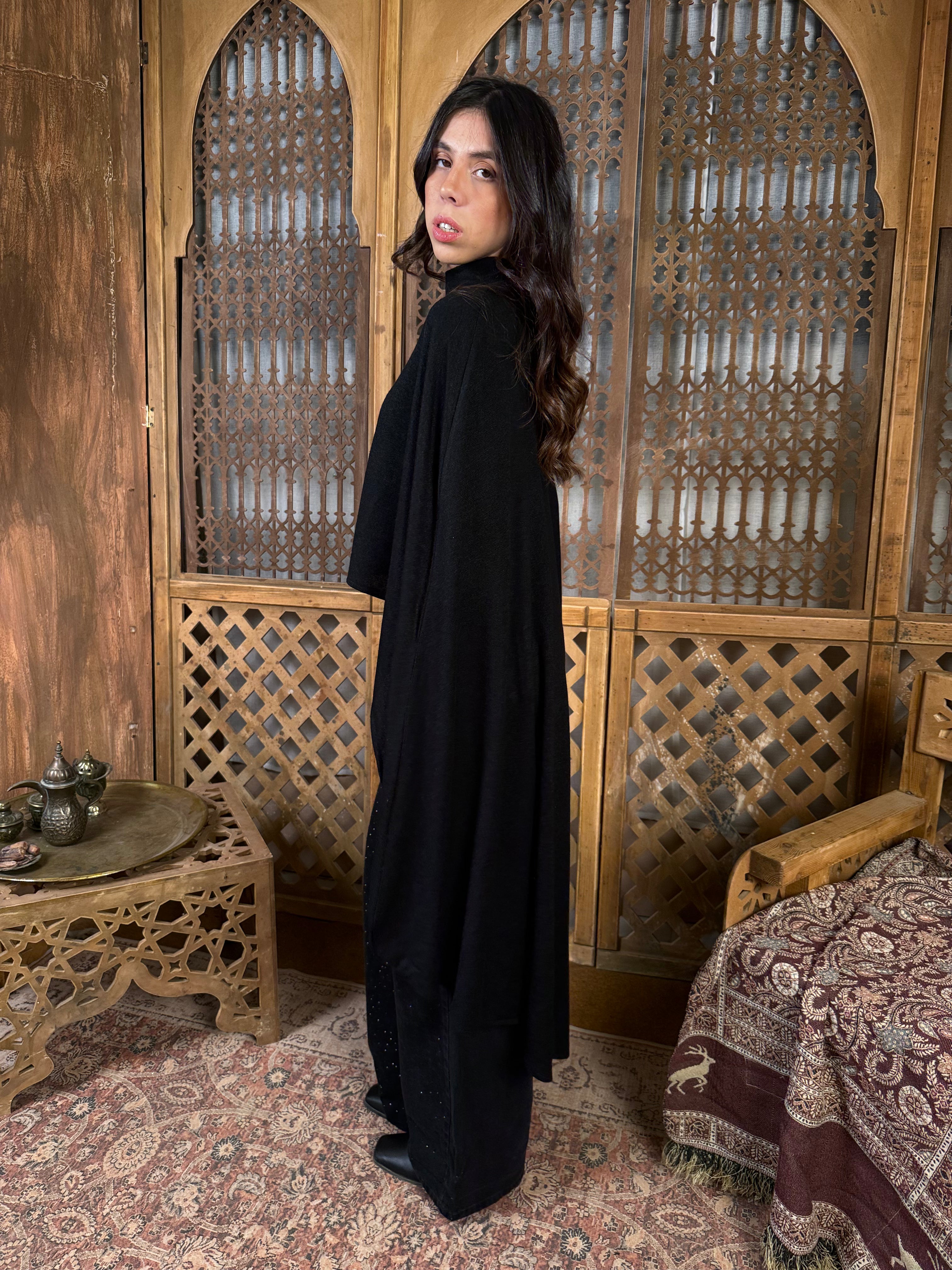 Flowy Layl Cape