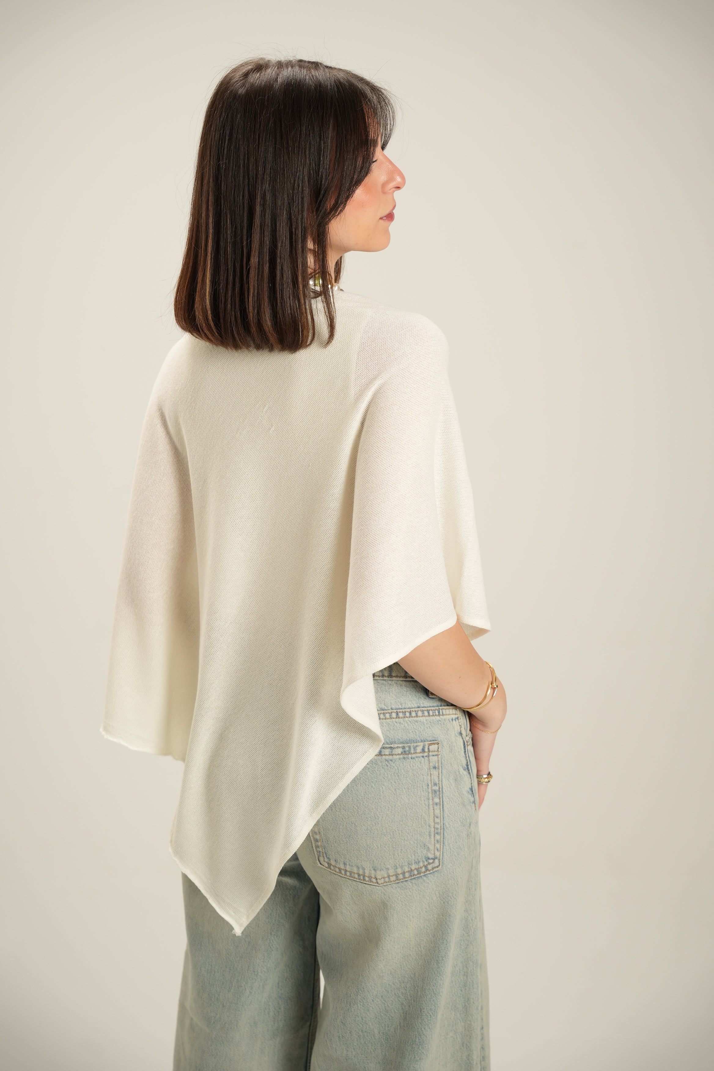 Ivory Breeze Cape – Limited Edition