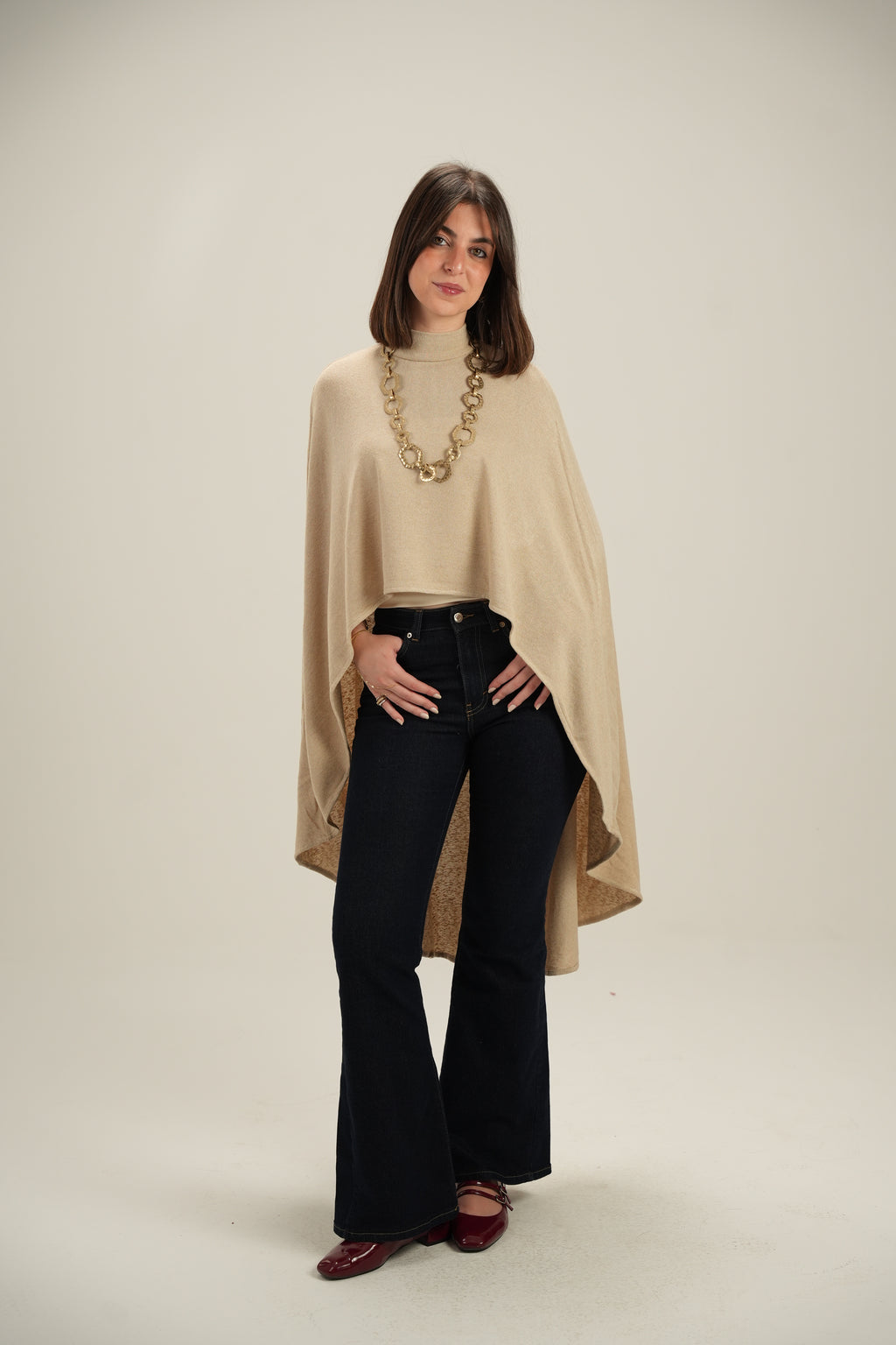 Flowy Layl Cape