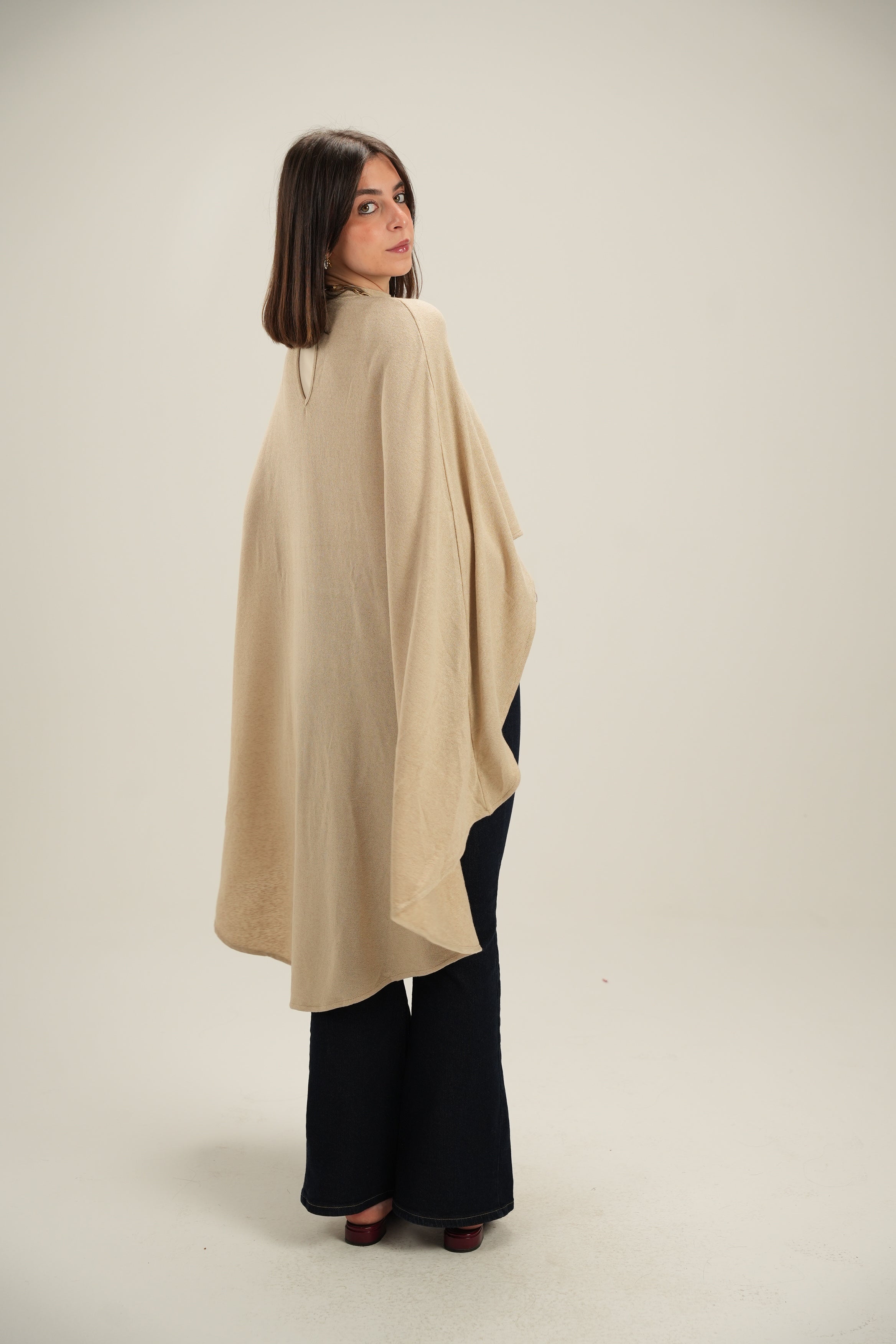 Flowy Layl Cape