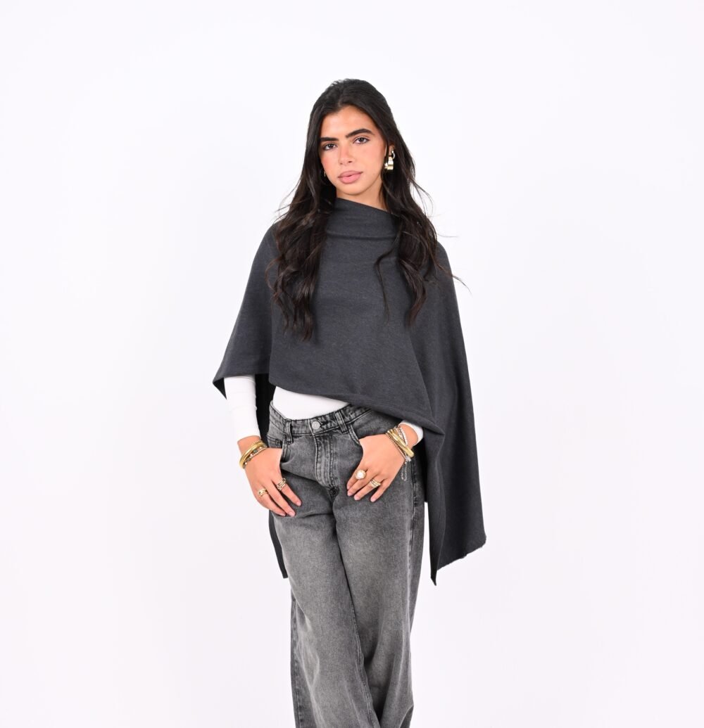 Eterna Cape - in Grey Fine Wool - Image 2
