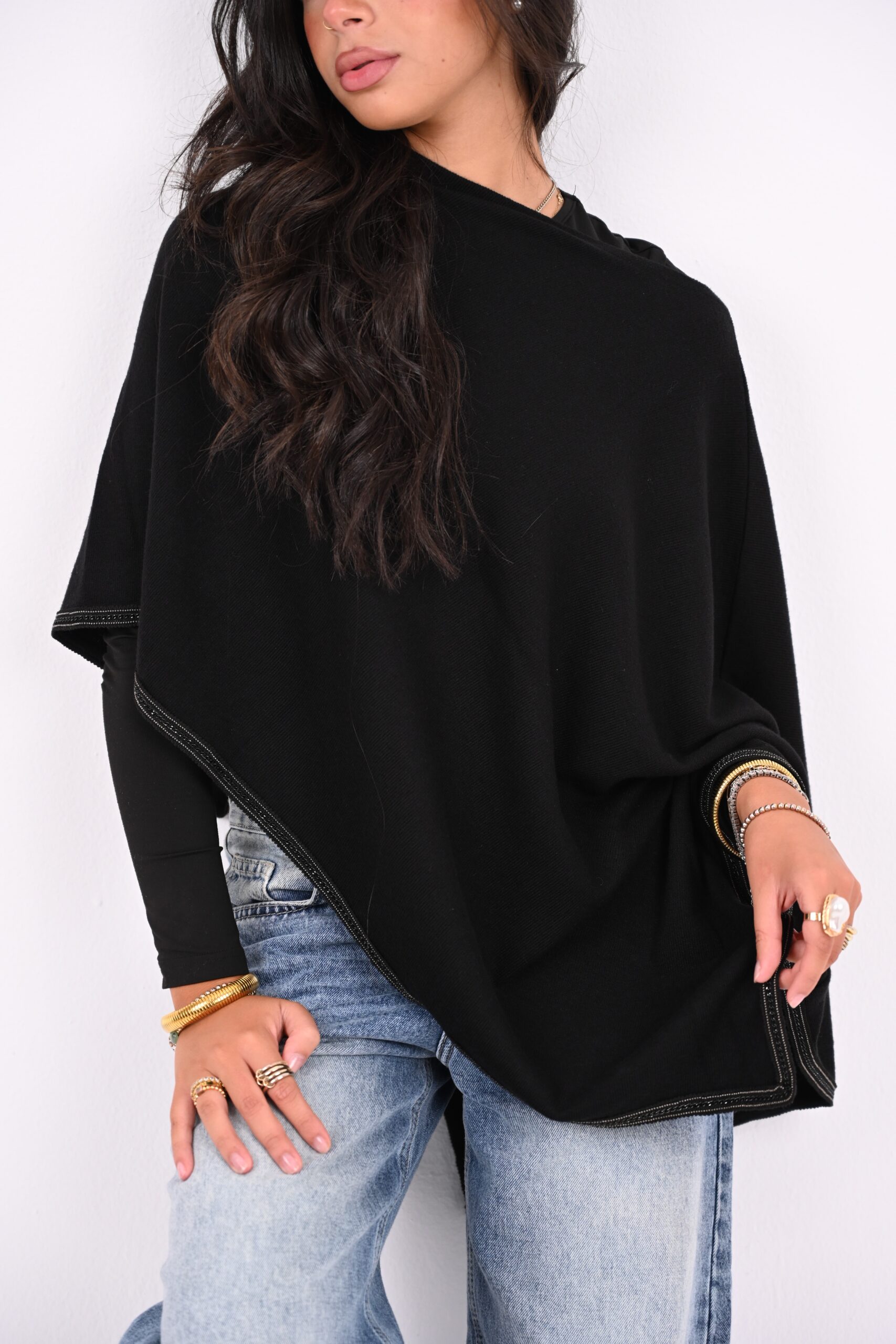 Aurora Cape In Black - Image 4