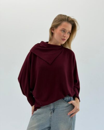 Cleo Pullover Sweater in Burgundy