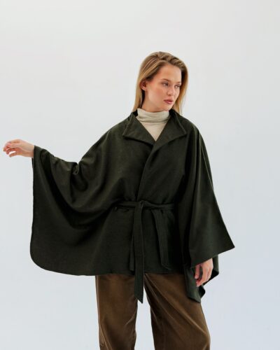 Glacia Cape in Fine Wool (Limited Edition)