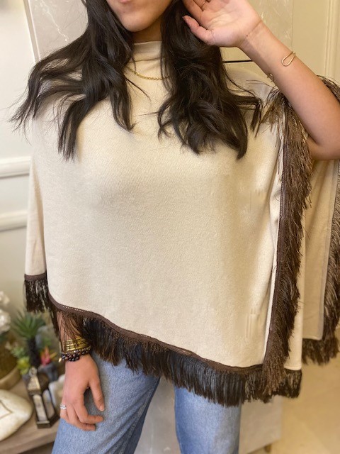 Layl Cape in Beige - Image 4