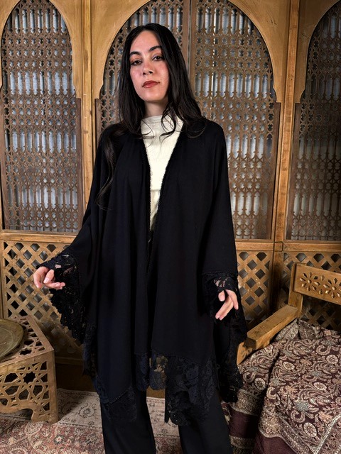 Lace Ornée Poncho - Image 2