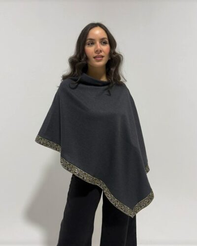 Layl Cape in Grey