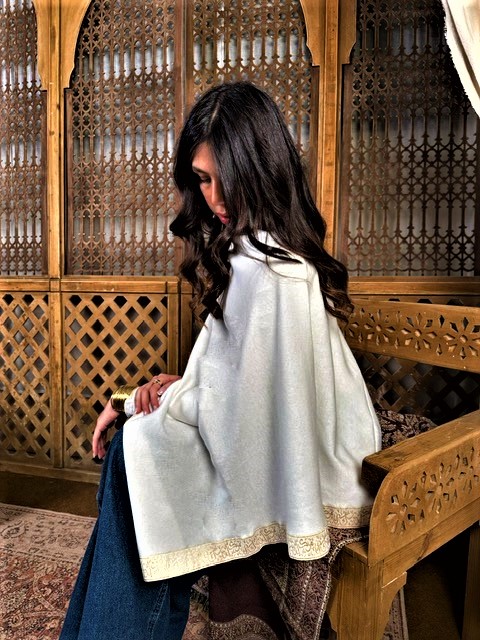 Layl Cape in Off-White - Image 2