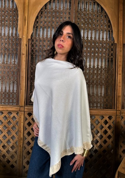 Layl Cape in Off-White
